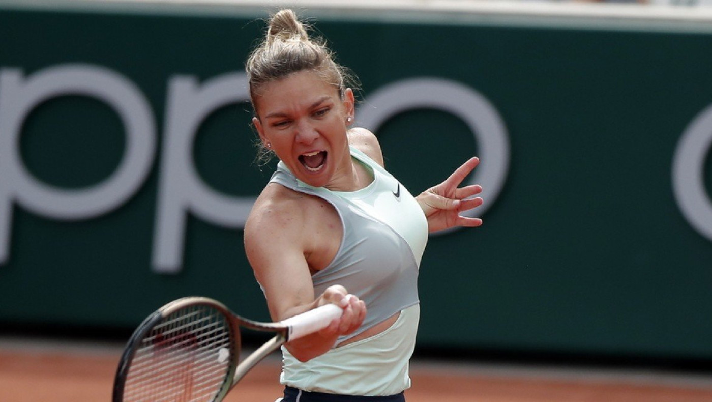 Ο Ραζβάν Λουτσέσκου στο πλευρό της Ρουμάνας τενίστριας που κατηγορείται για ντόπινγκ