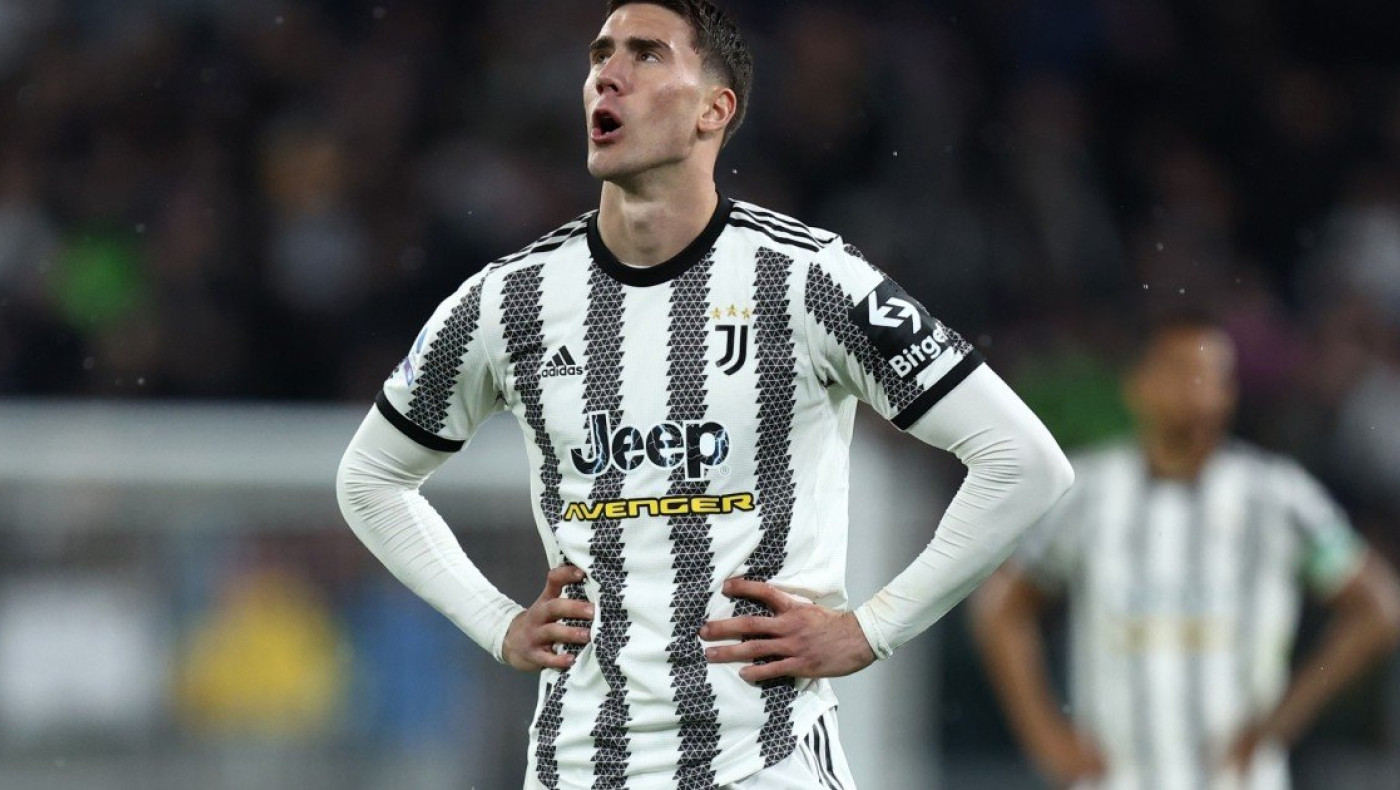 H Γιουβέντους δίνει ως αντάλλαγμα τον Βλάχοβιτς, για τον Ζίρκζεϊ της Γιουνάιτεντ!