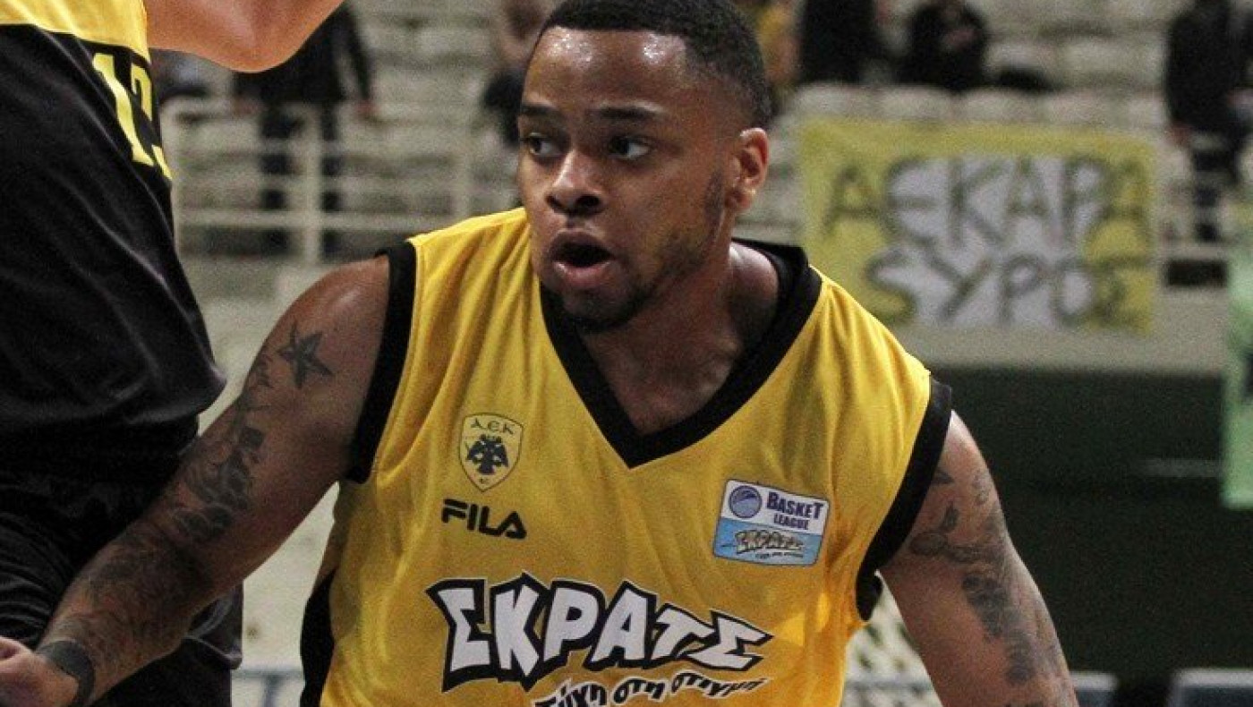 Κοντά στην έξοδο ο Κούπερ