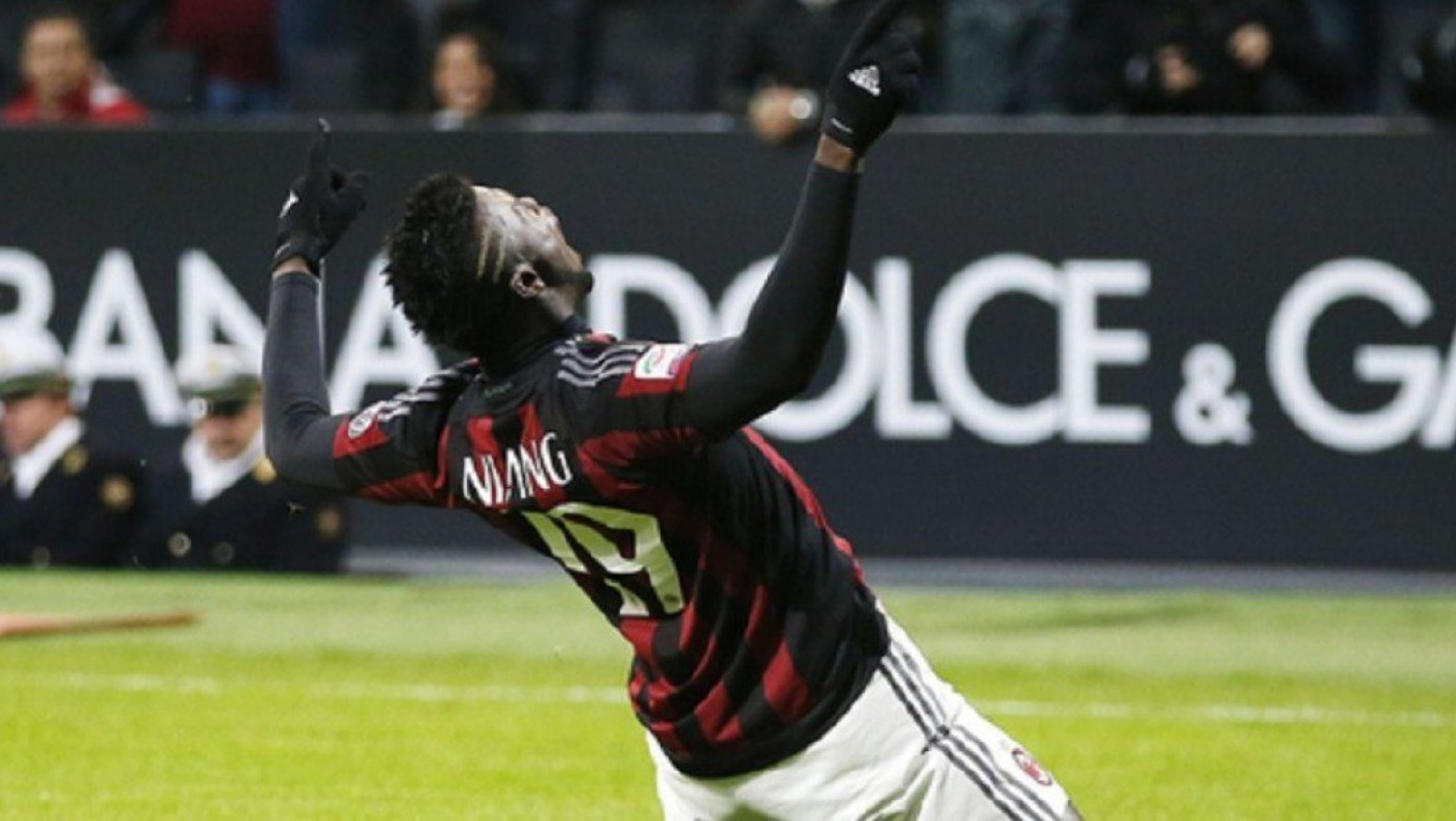 Show Νιανγκ και πεντάδα η Μίλαν