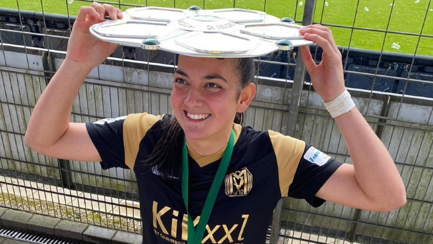 Αθανασία Μωραΐτου: Παίζοντας ποδόσφαιρο στις νότες μιας φλογέρας