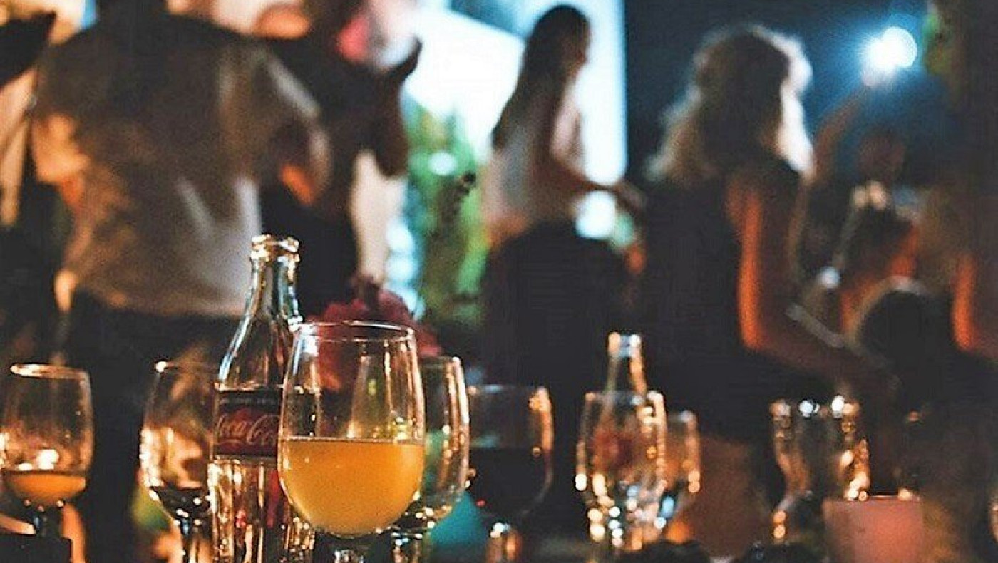 Πάρτι μαύρου χρήματος στην Ελλάδα!