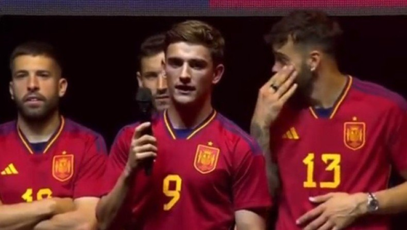 Γκάβι: Μαδριλένοι φώναζαν «pu*@ Barca» την ώρα της ομιλίας του στη φιέστα της εθνικής Ισπανίας (vid)