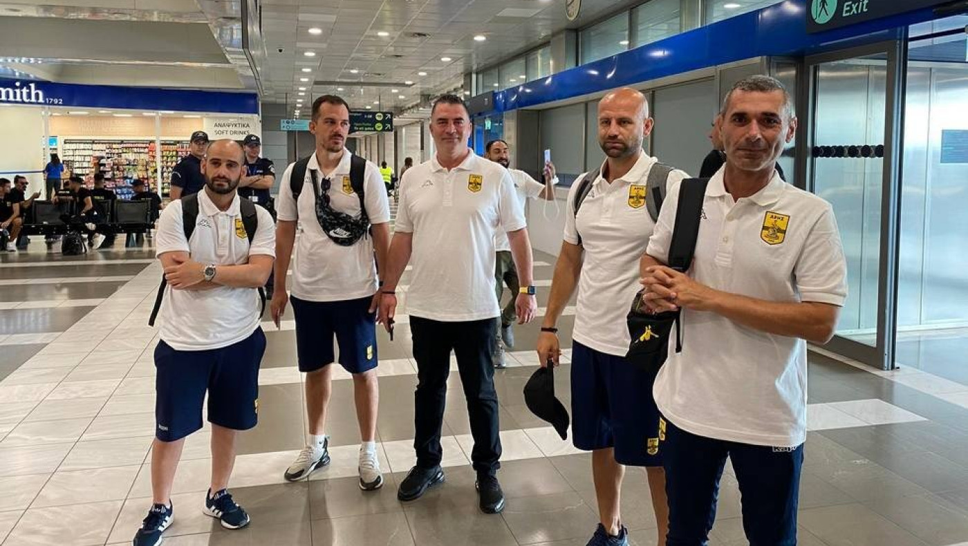 «Πετάει» για Ισραήλ ο Άρης - Η αναχώρηση και η συνάντηση-έκπληξη