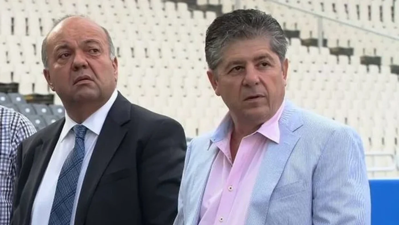 Κοντά στο μεγάλο deal: Μπάκος-Καϋμενάκης αποκτούν το «Πρώτο θέμα»