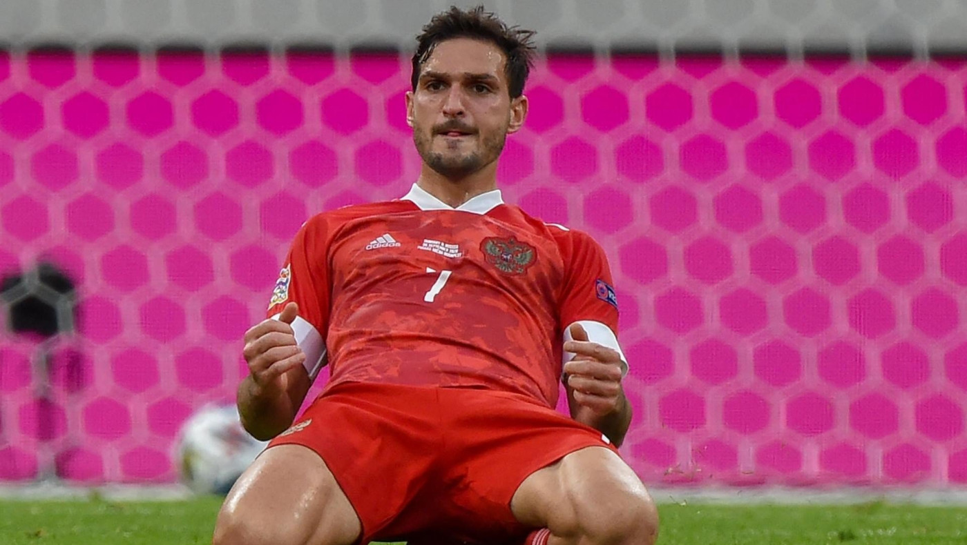 Μάνατζερ Οζντόεφ: «Όποιος ενδιαφέρεται επικοινωνεί απευθείας με την ομάδα που ανήκει»