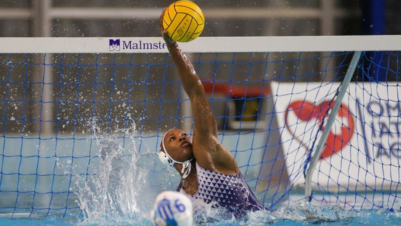 Η ασύλληπτη γκολάρα της Αμερικανίδας τερματοφύλακα Άσλεϊ Τζόνσον! (vid)