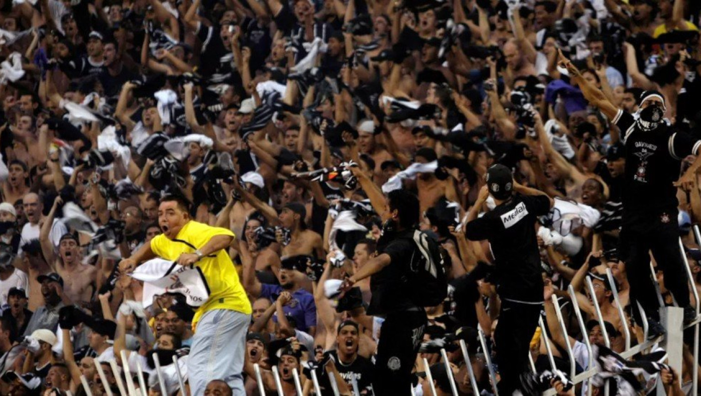 Εισβολή των οπαδών της Κορίνθιανς στα κεντρικά της ομάδας