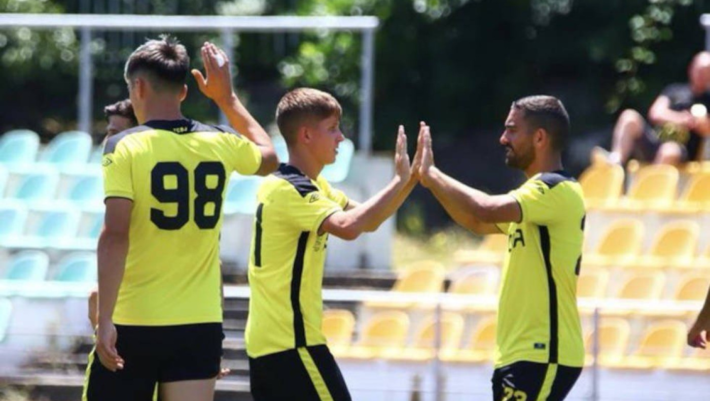 Φιλική νίκη για την Μπεϊτάρ επί του ΑΠΟΕΛ