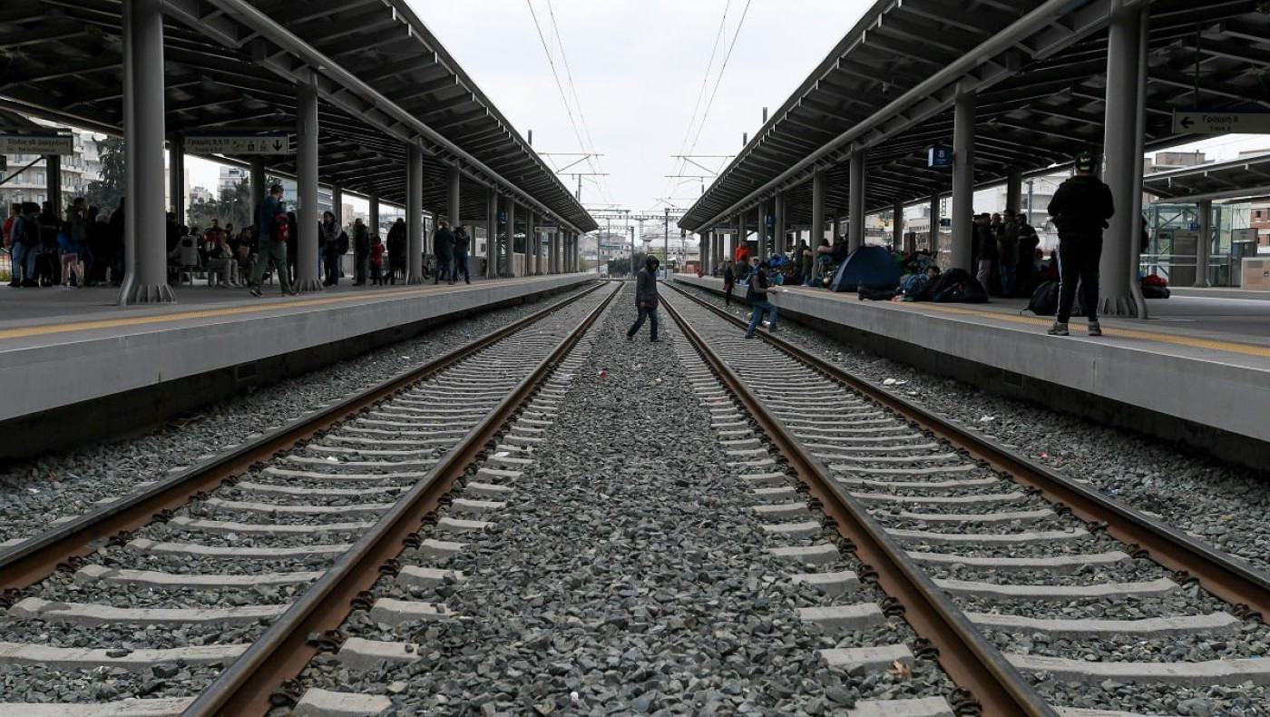 Θεσσαλονίκη: Μπήκαν σε αποθήκη του ΟΣΕ και σήκωσαν ράγα και πόρτες βαγονιού