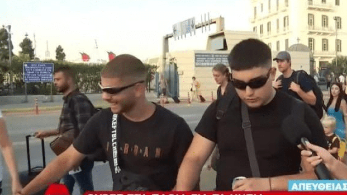 Νεαρός στον Παυλόπουλο: «Είναι φίλος μου καλός, καλός»