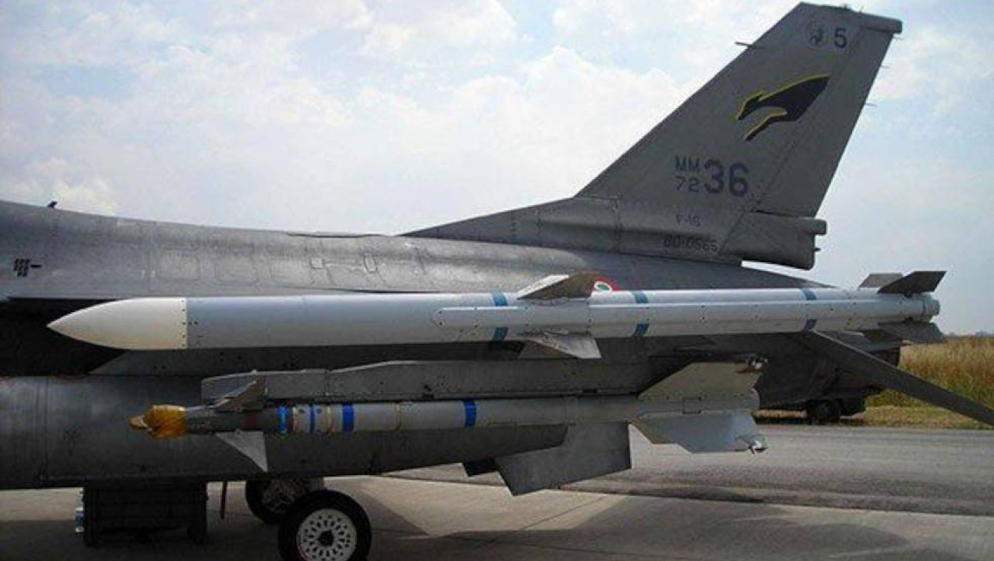 Αναβαθμισμένη απειλή: Το F-16 εκτόξευσε τον πύραυλο 5ης γενιάς AIM-120D-3 - Ενισχύεται η ικανότητα αέρος-αέρος