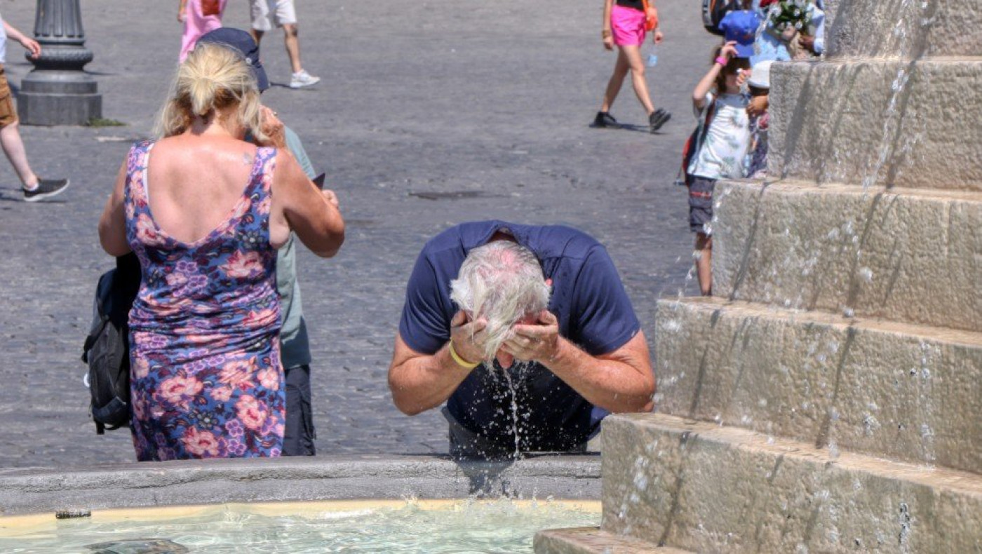 Καιρός: Κορυφώνεται το κύμα καύσωνα-Πού έρχονται 43άρια