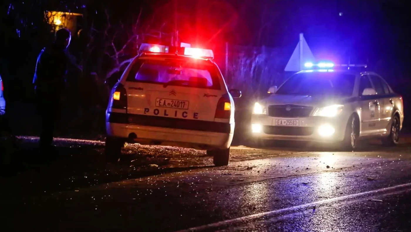 Θεσσαλονίκη: Μια νεκρή και δύο τραυματίες σε τροχαίο–Χτύπησαν σε δέντρο