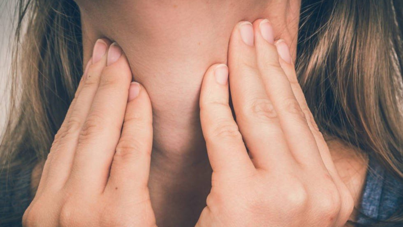 Θυρεοειδής: Τα τέσσερα πράγματα που μπορούμε να κάνουμε κάθε πρωί για το καλό του αδένα