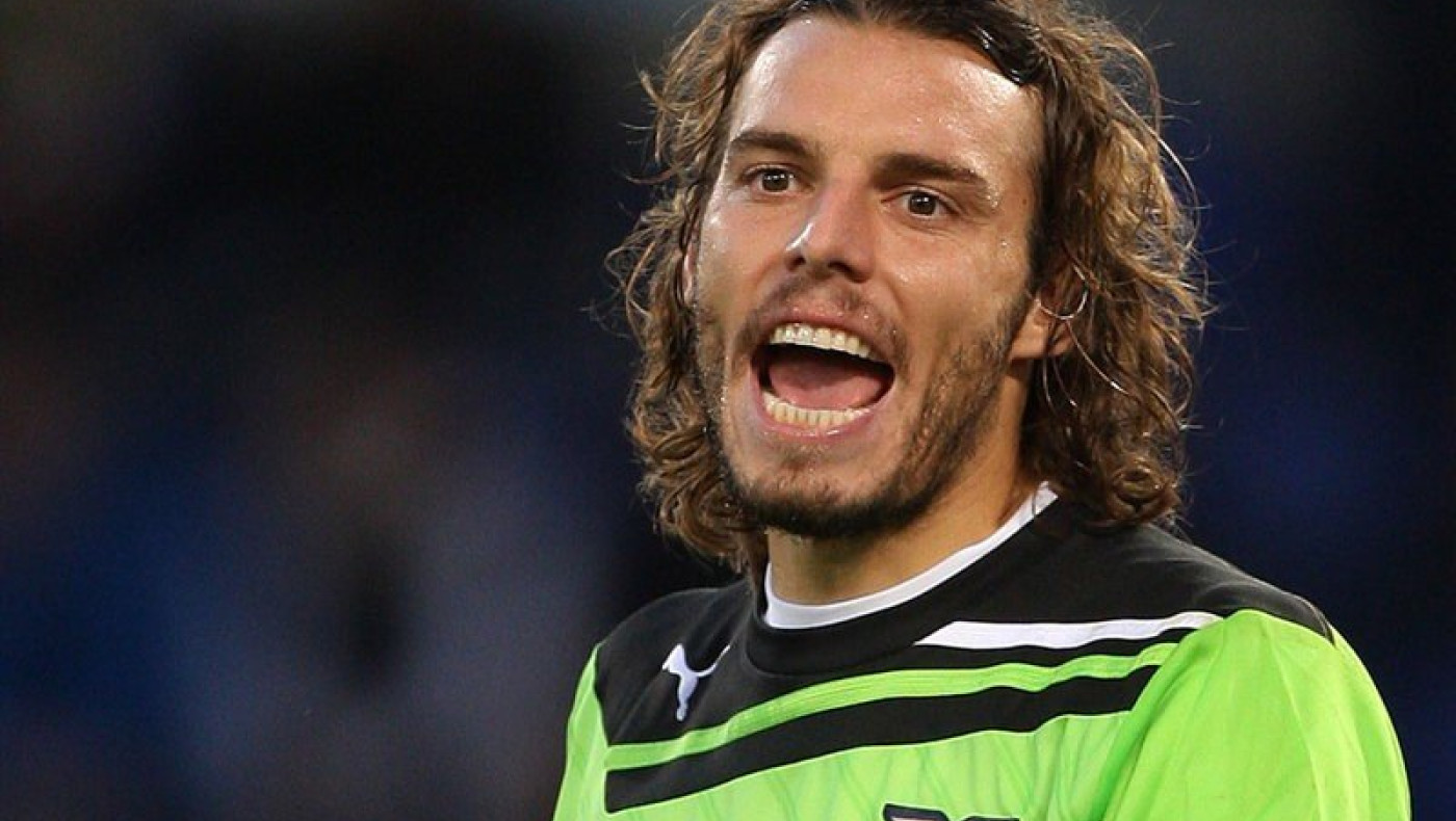 Πανηγύρισε και τραυματίστηκε! (vid)