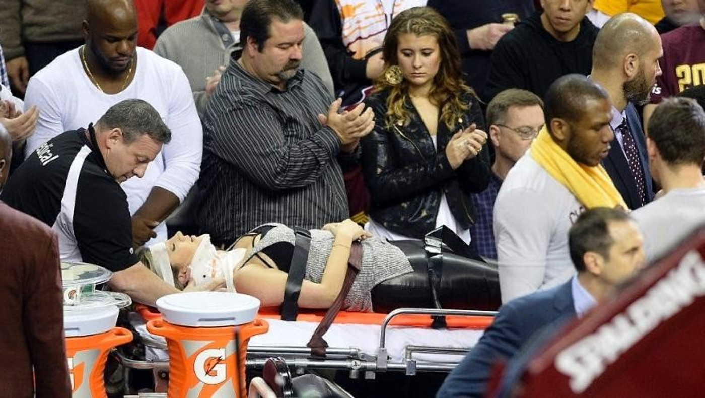 «Έπεσε πάνω μου ένα φορτηγό» (video)