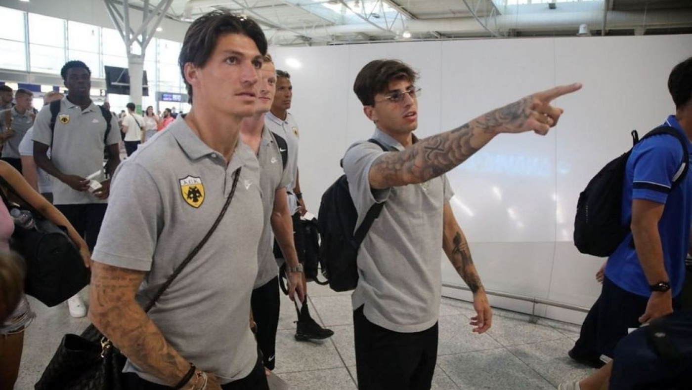 ΑΕΚ: Υποδοχή με τον ύμνο της Ένωσης στην Τραπεζούντα