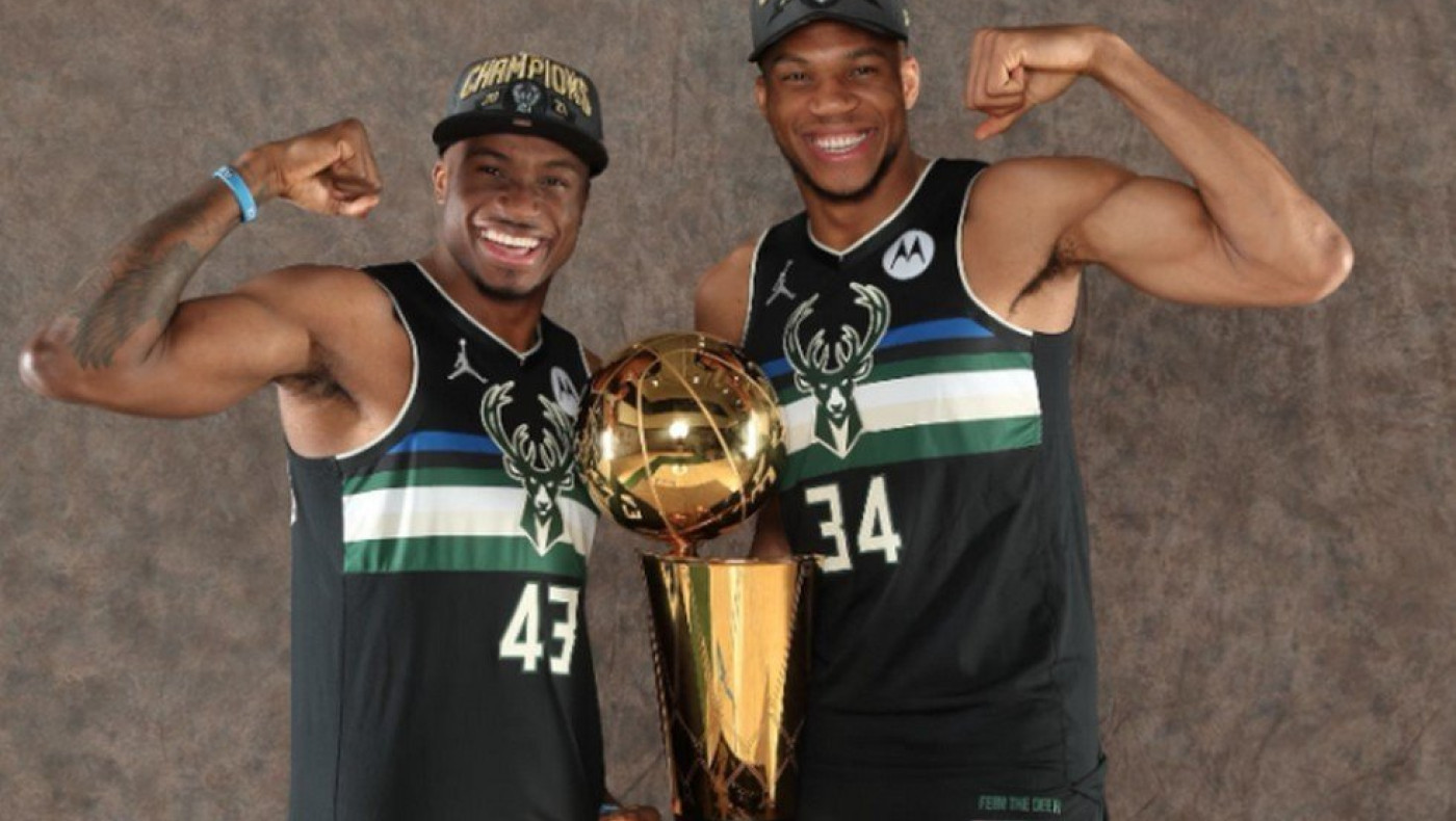 Μπακς: «Θα επιστρέψει ο Θανάσης Αντετοκούνμπο, αν παραμείνει ο Γιάννης»