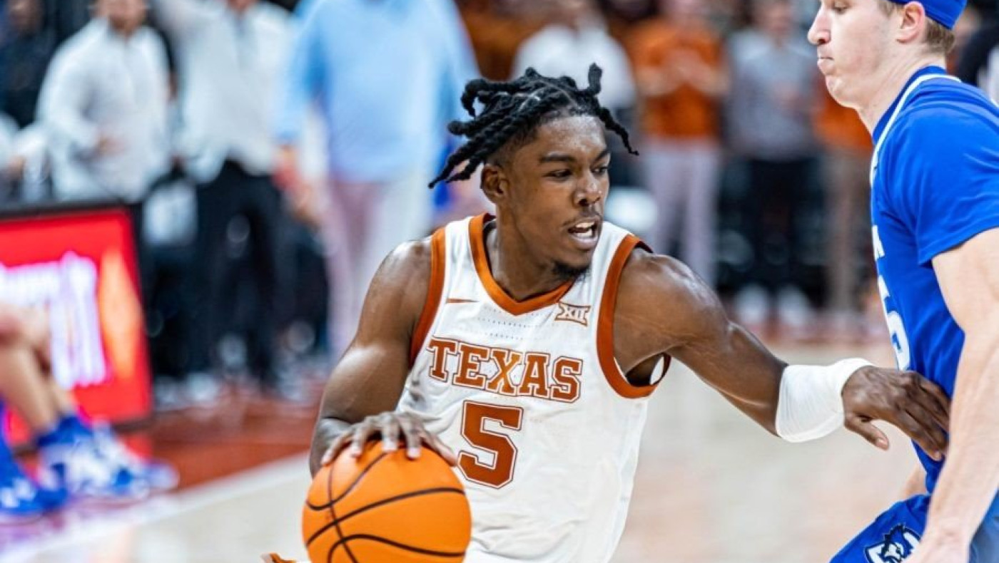 Σούπερ ρεκόρ για τον Μάρκους Καρ του Άρη: Πρώτος Καναδός σε πόντους και ασίστ στο NCAA