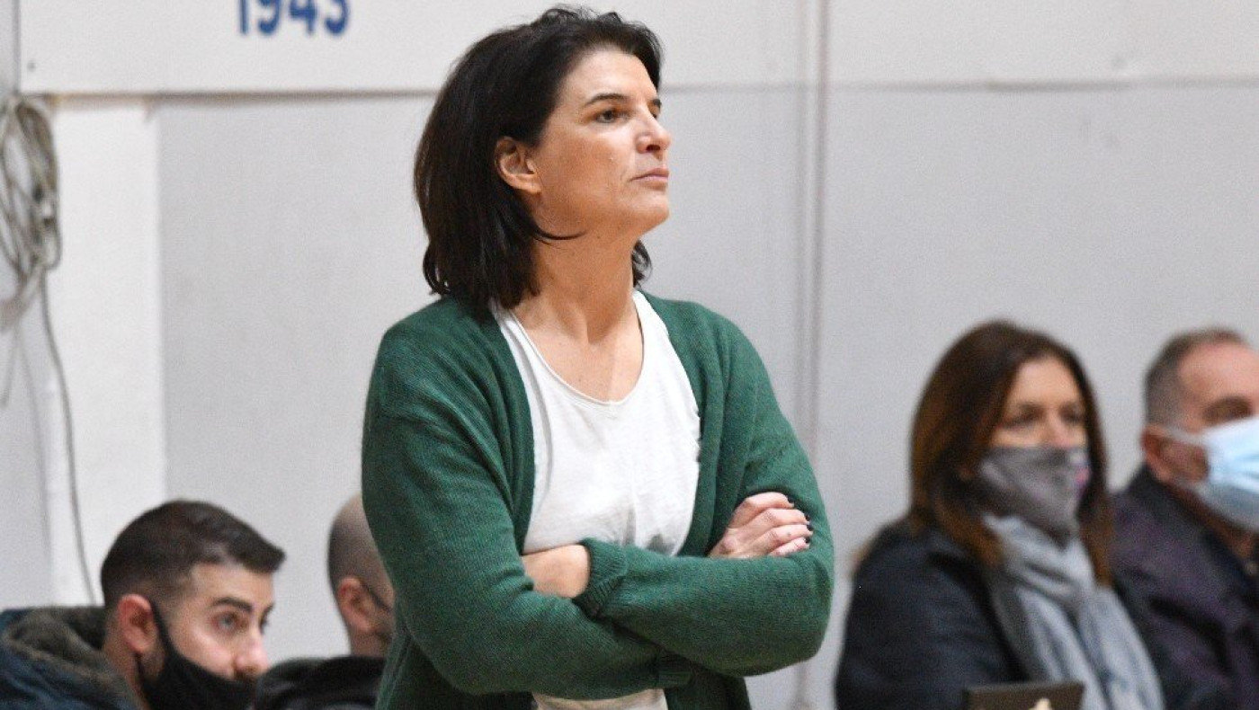 Ελένη Καπογιάννη: Μια άγρια θάλασσα δυναμώνει τη φλόγα