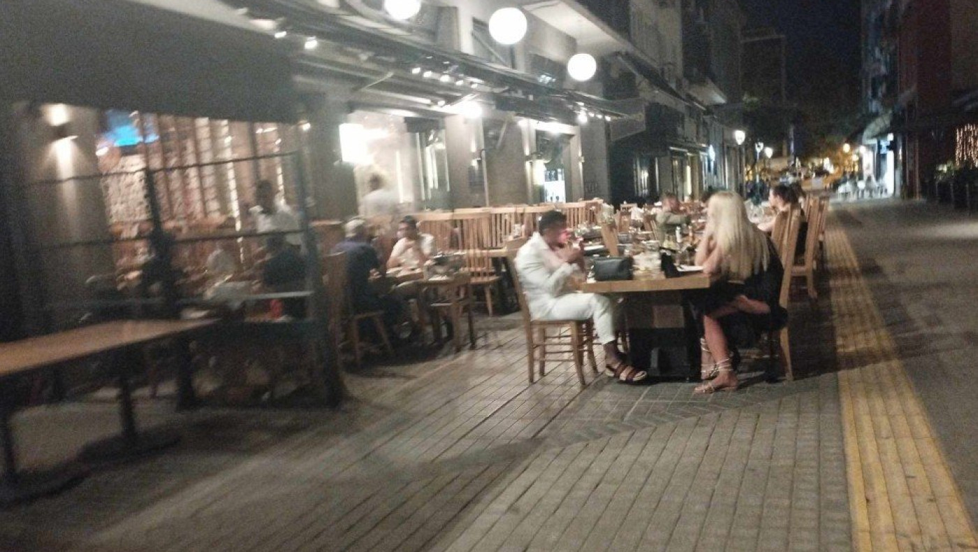 Δείπνο Ραζβάν και Μιρτσέα Λουτσέσκου σε εστιατόριο στη Θεσσαλονίκη