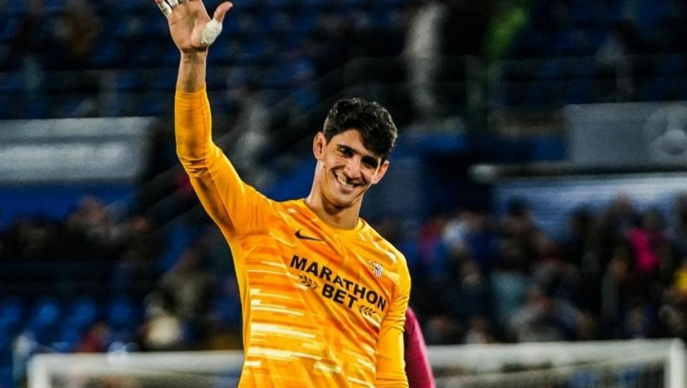 Η Αλ Χιλάλ «κλείνει» τον Μπόνο της Σεβίλλης