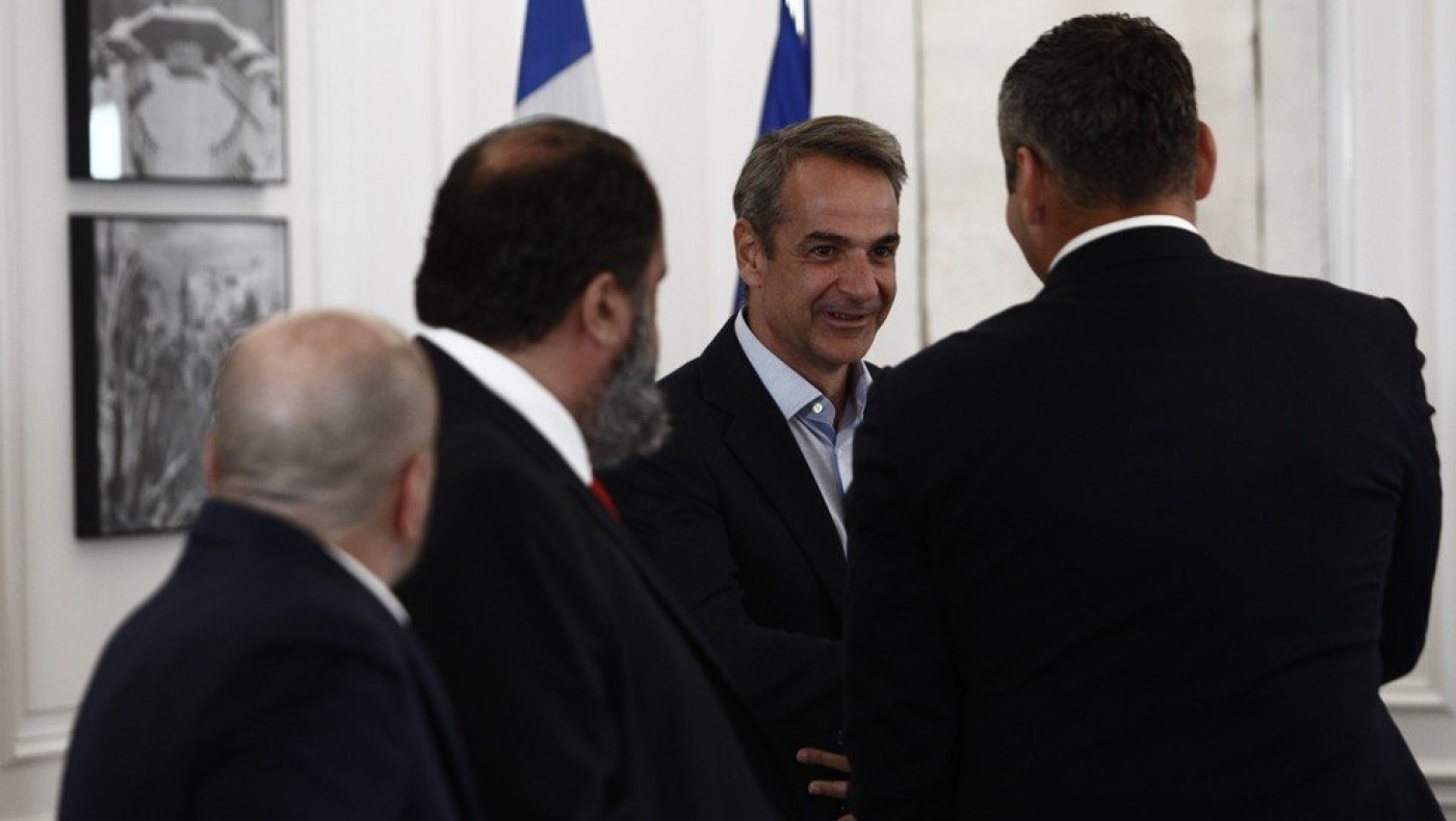 Μητσοτάκης: «Κλείνουν οι λέσχες των οπαδών, μία ανοιχτή για κάθε ομάδα»