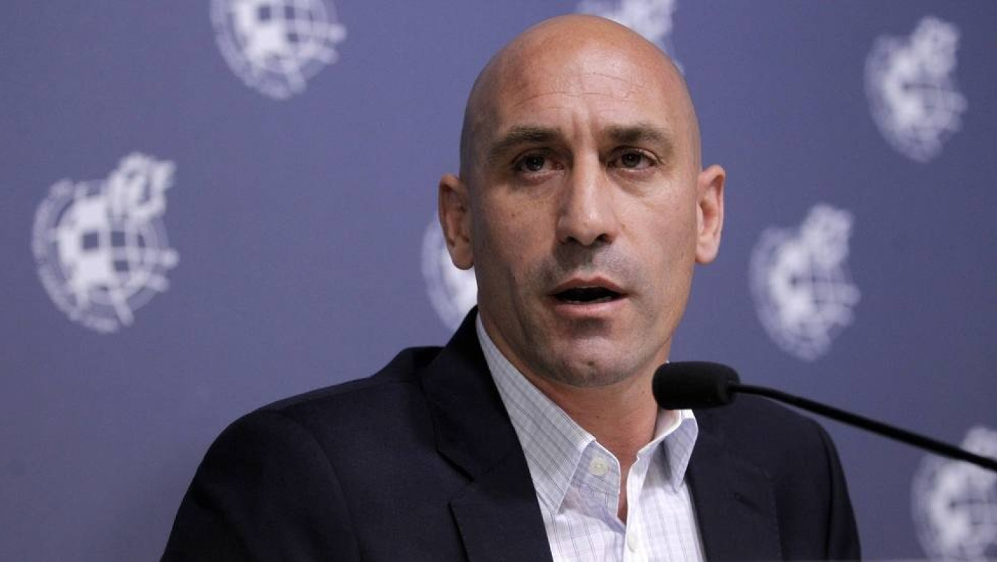 Ρουμπιάλες μετά τις αντιδράσεις για το φιλί στην Ερμόσο: «Δεν ασχολούμαι με ηλίθιους»