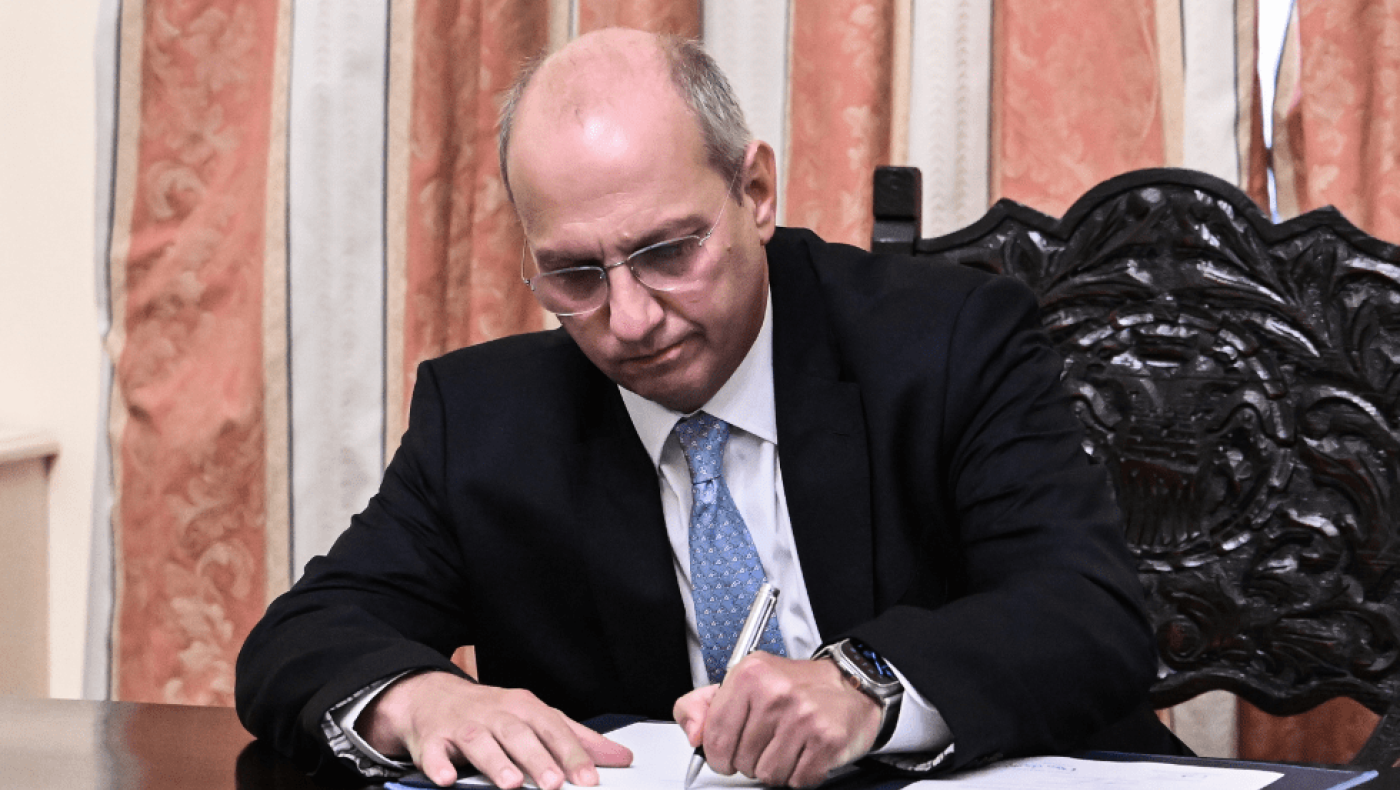 Οικονόμου: «Οι νέες ταυτότητες δεν έχουν τίποτα το εξωγήινο, αντιχριστιανικό»