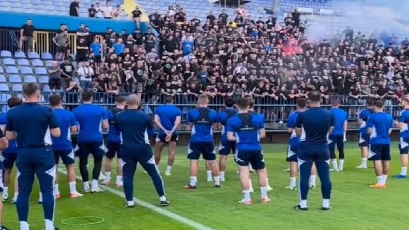 Ντόπες από τους οπαδούς της Ντιναμό Ζάγκρεμπ πριν από τη ρεβάνς με την ΑΕΚ