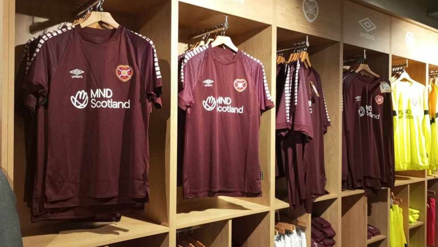 Η μπουτίκ της Χαρτς και το σκωτσέζικο κιλτ (pics)