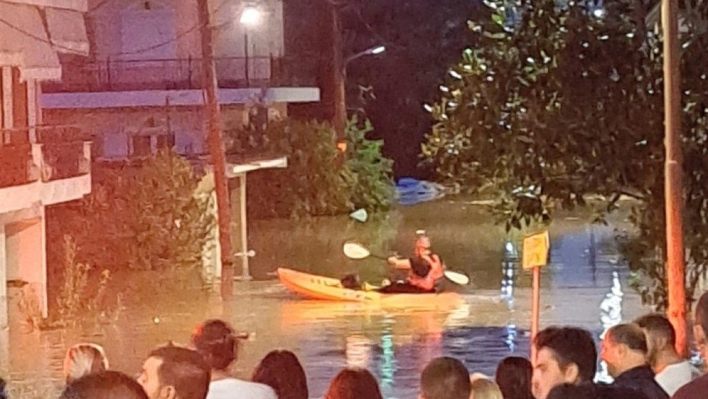 Διακοπή κυκλοφορίας στην Εθνική Αθηνών - Θεσσαλονίκης λόγω αυξημένου όγκου υδάτων