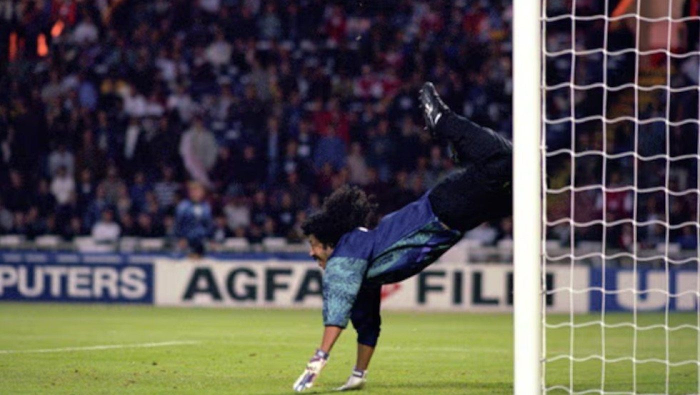 Τρομερό βίντεο του Bleacher Report για την επέτειο από τον «σκορπιό» του Χιγκίτα!