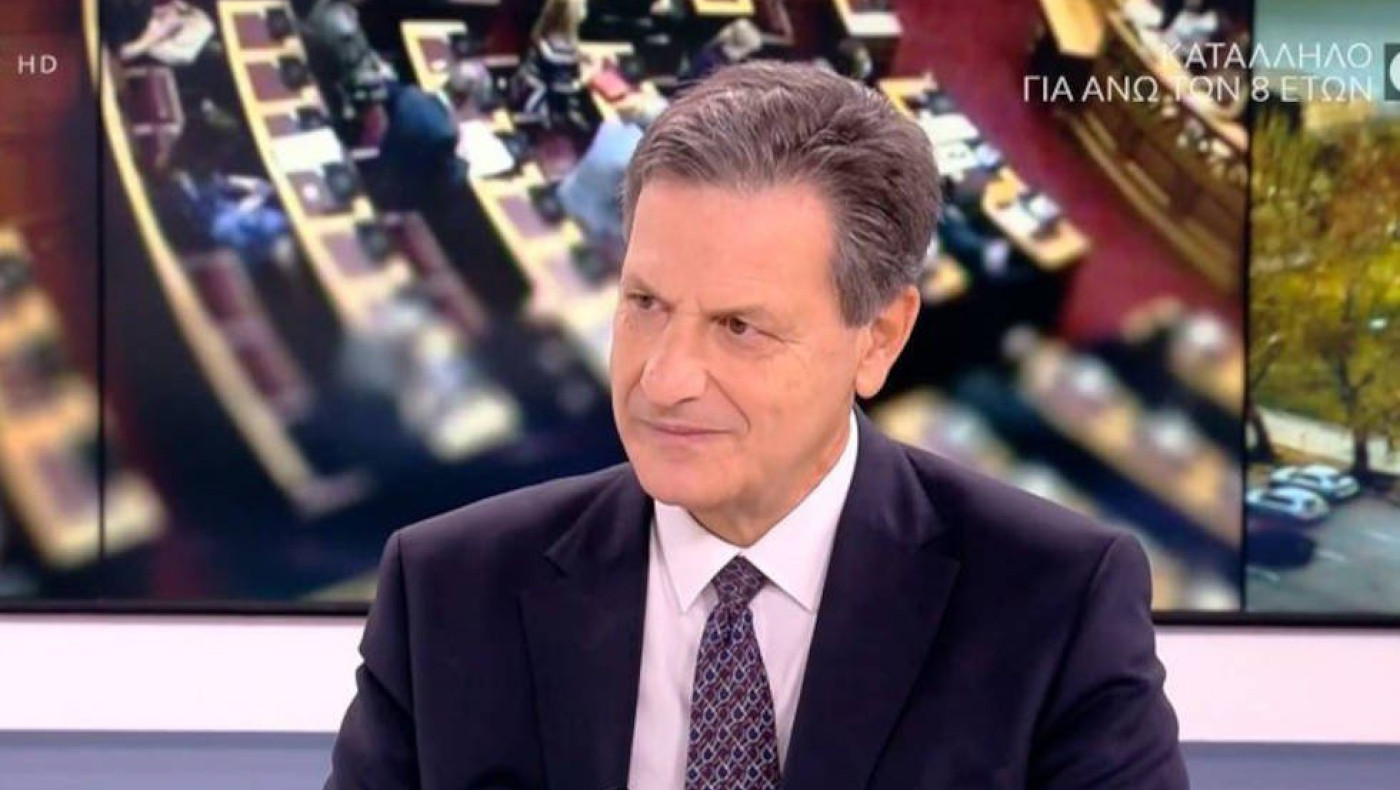 Σκυλακάκης: «Οι... Σαουδάραβες φταίνε για την τιμή της βενζίνης, το αυτό και το εκείνο»