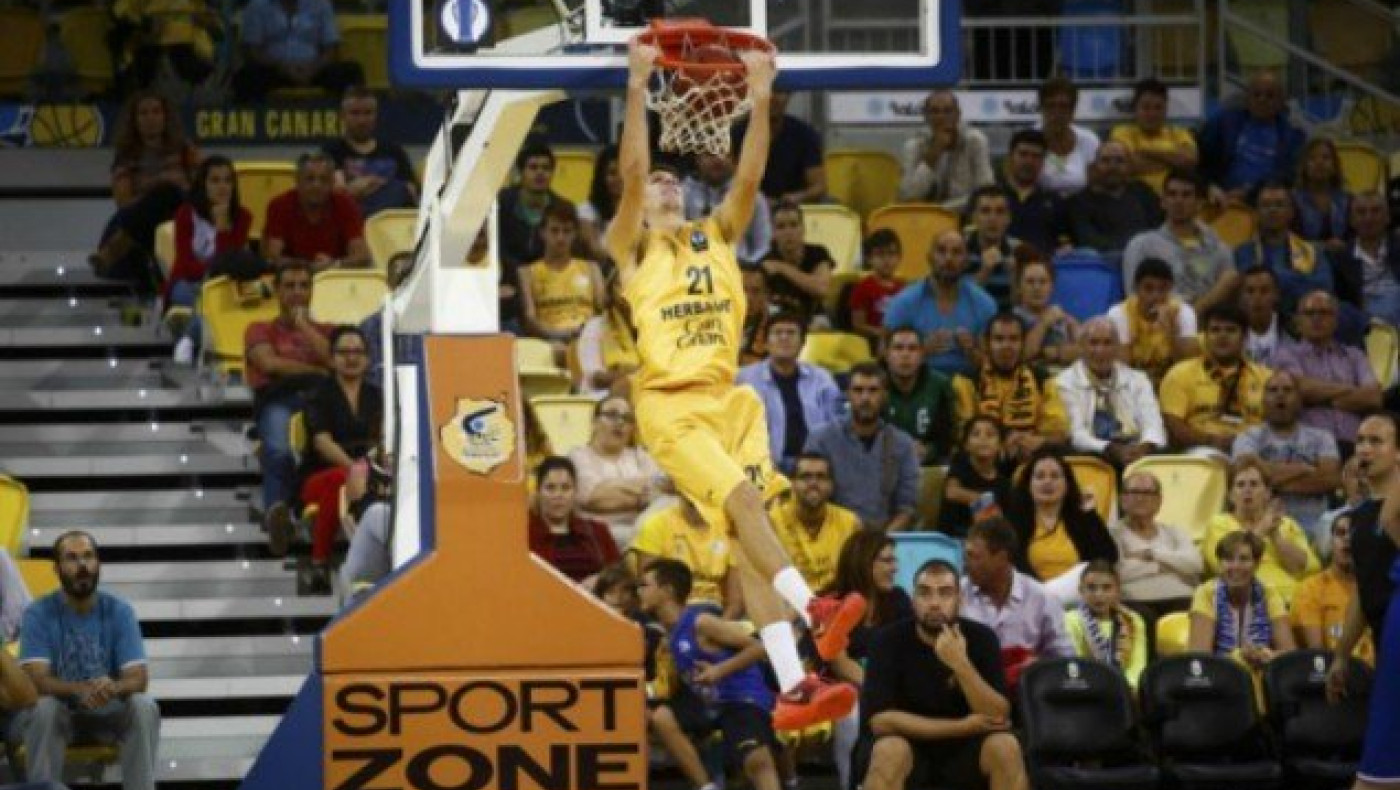 «Θαυματουργή μπασκετομάνα» Ισπανία! (VIDEO)