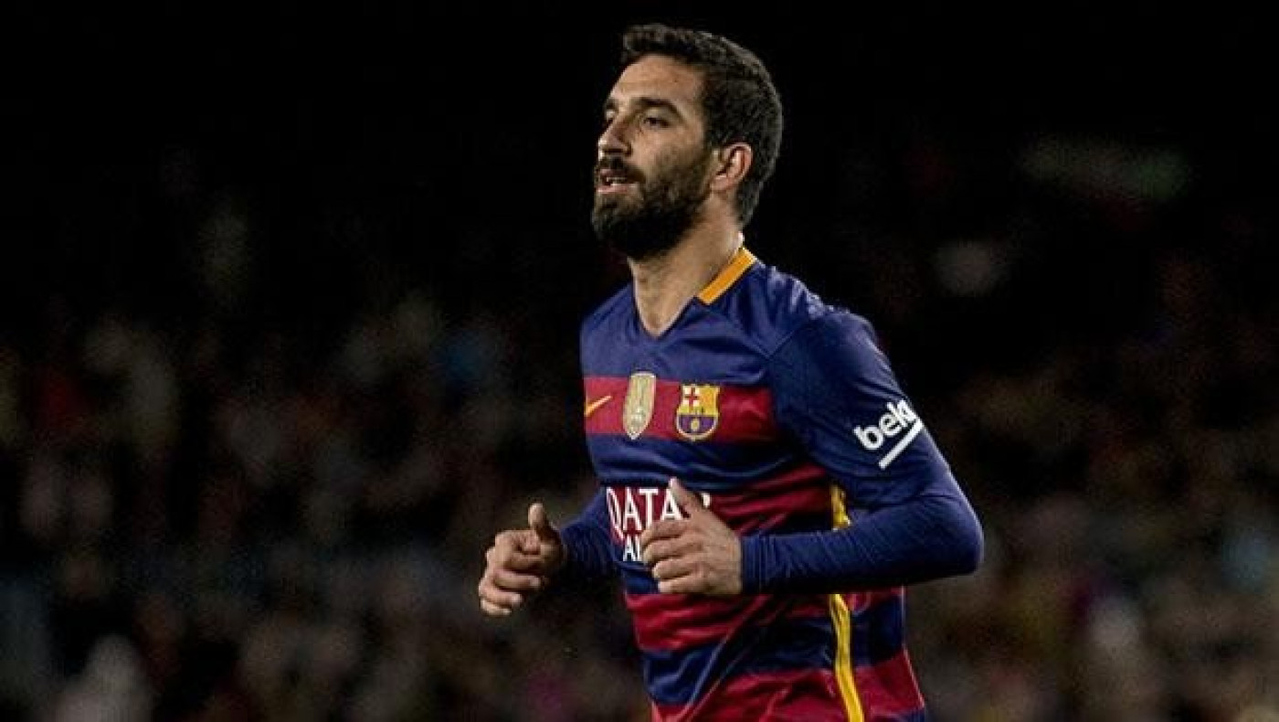 Πάτησε χορτάρι ο Αρντά Τουράν (vid)