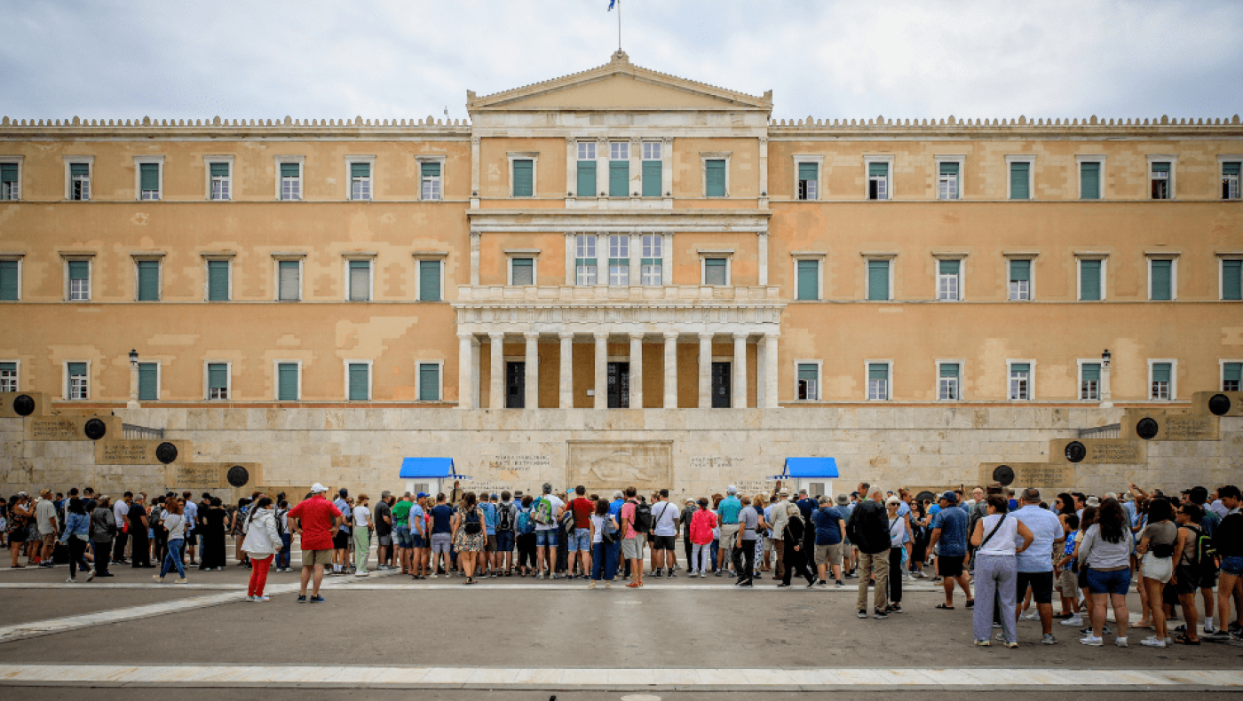 Στήριξη 1 δισ. στα νοικοκυριά: Τα 13 νέα μέτρα για την αύξηση του εισοδήματος -Τι ισχύει για τις συντάξεις