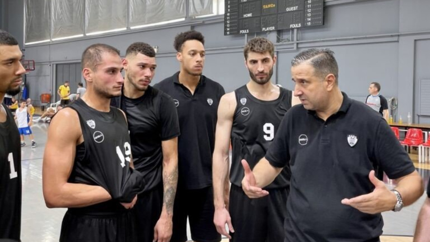 Τακιανός: «Μας έλειψαν βασικοί, είμαστε χαρούμενοι»