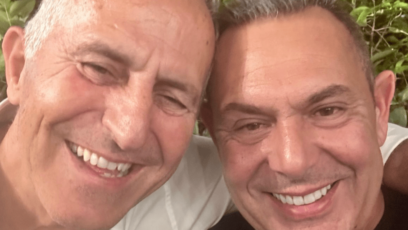 Πάνος Καμμένος και Ευάγγελος Αποστολάκης αγκαλιασμένοι: Η selfie των πρώην υπουργών Άμυνας