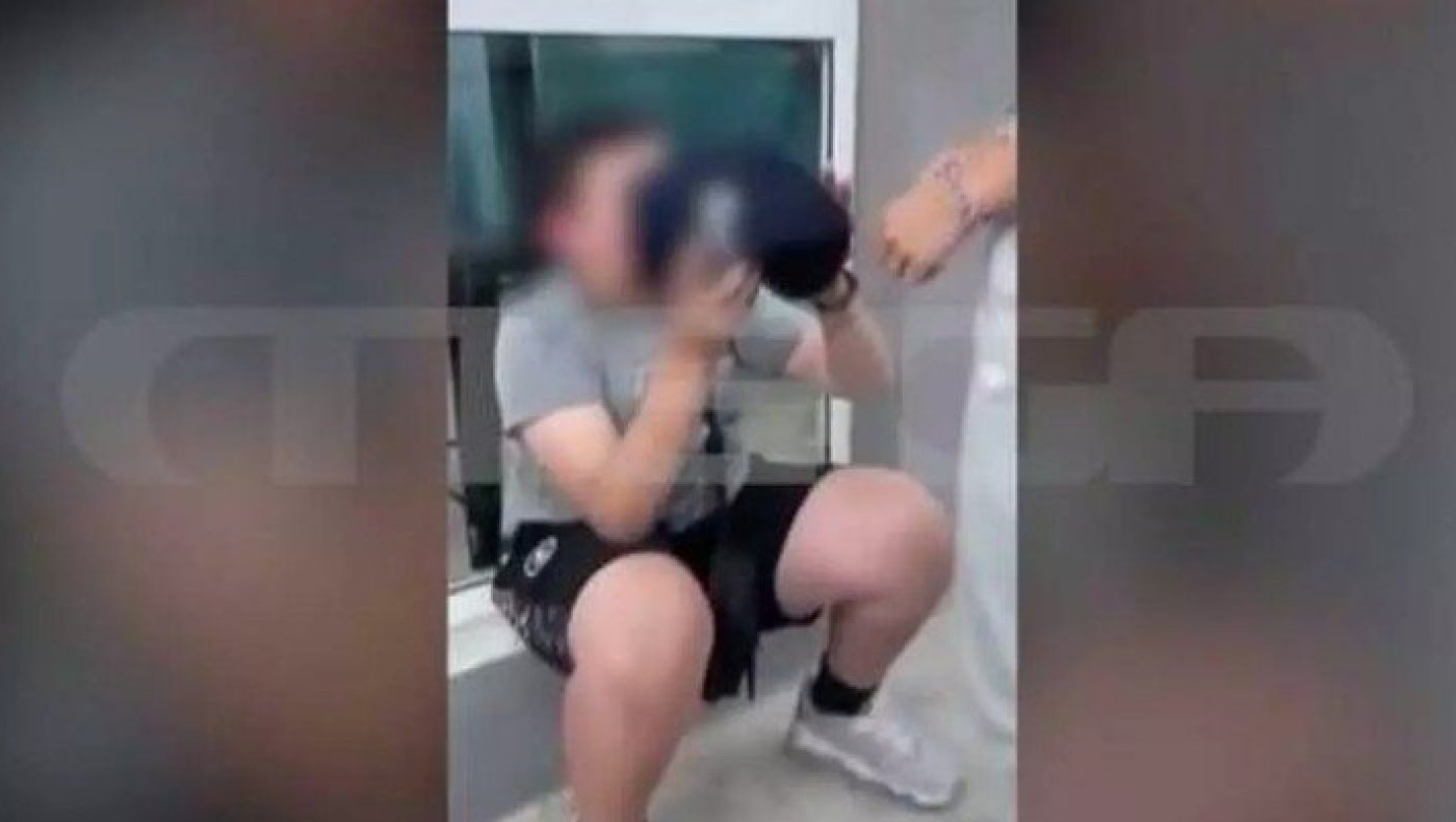 Βίντεο ντοκουμέντο: Τρόμος στο Ηράκλειο με τον ξυλοδαρμό ανήλικου παιδιού σε κοινή θέα