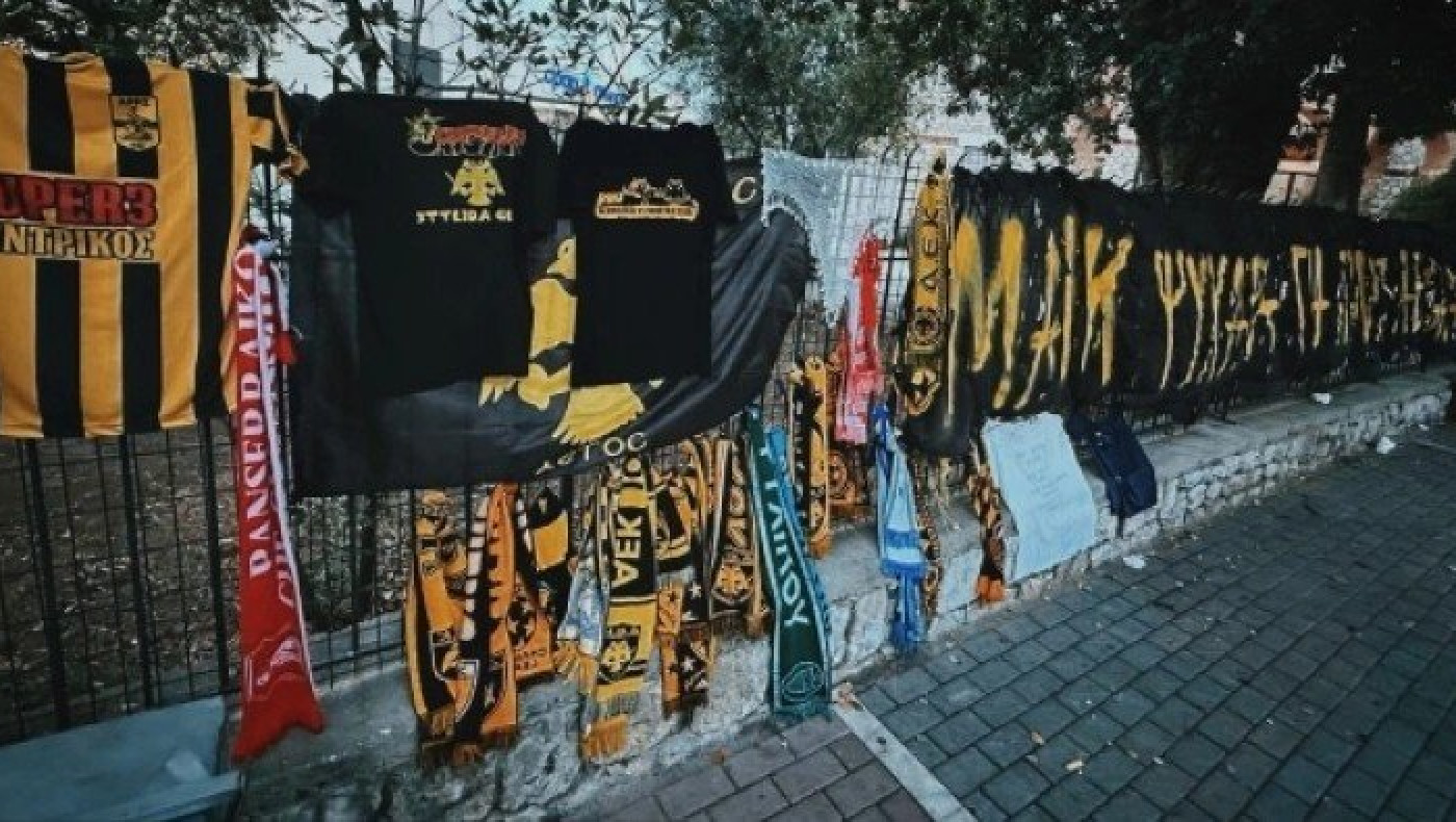 Οπαδοί του Άρη άφησαν φανέλα στο σημείο που δολοφονήθηκε ο Μιχάλης