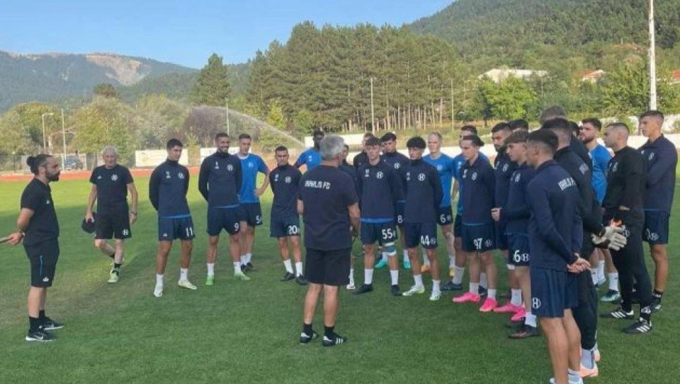 Τσιώλης: «Να κάνουμε χαρούμενους τους φιλάθλους μας»