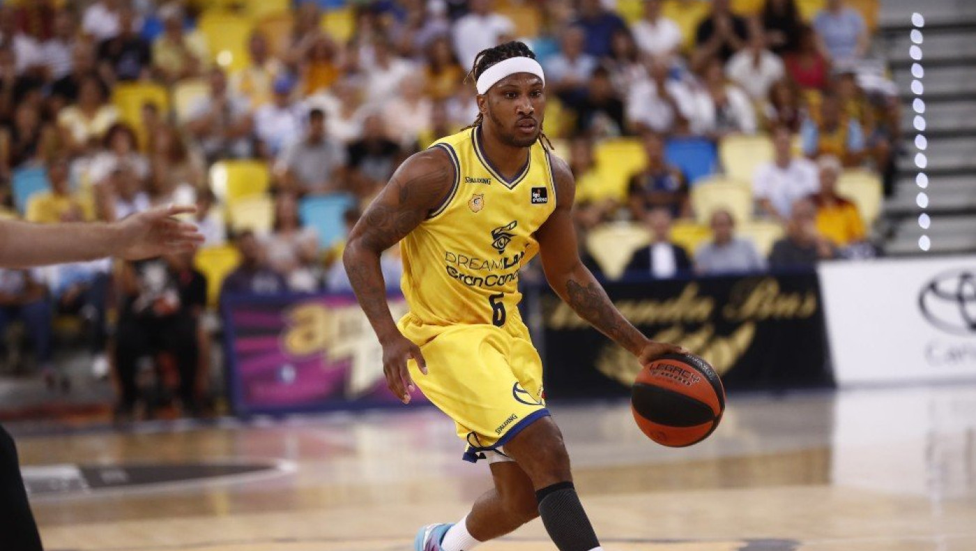 Αλμπισί για Παλέ: «Σημαντική νίκη σε μια τρελή ατμόσφαιρα»