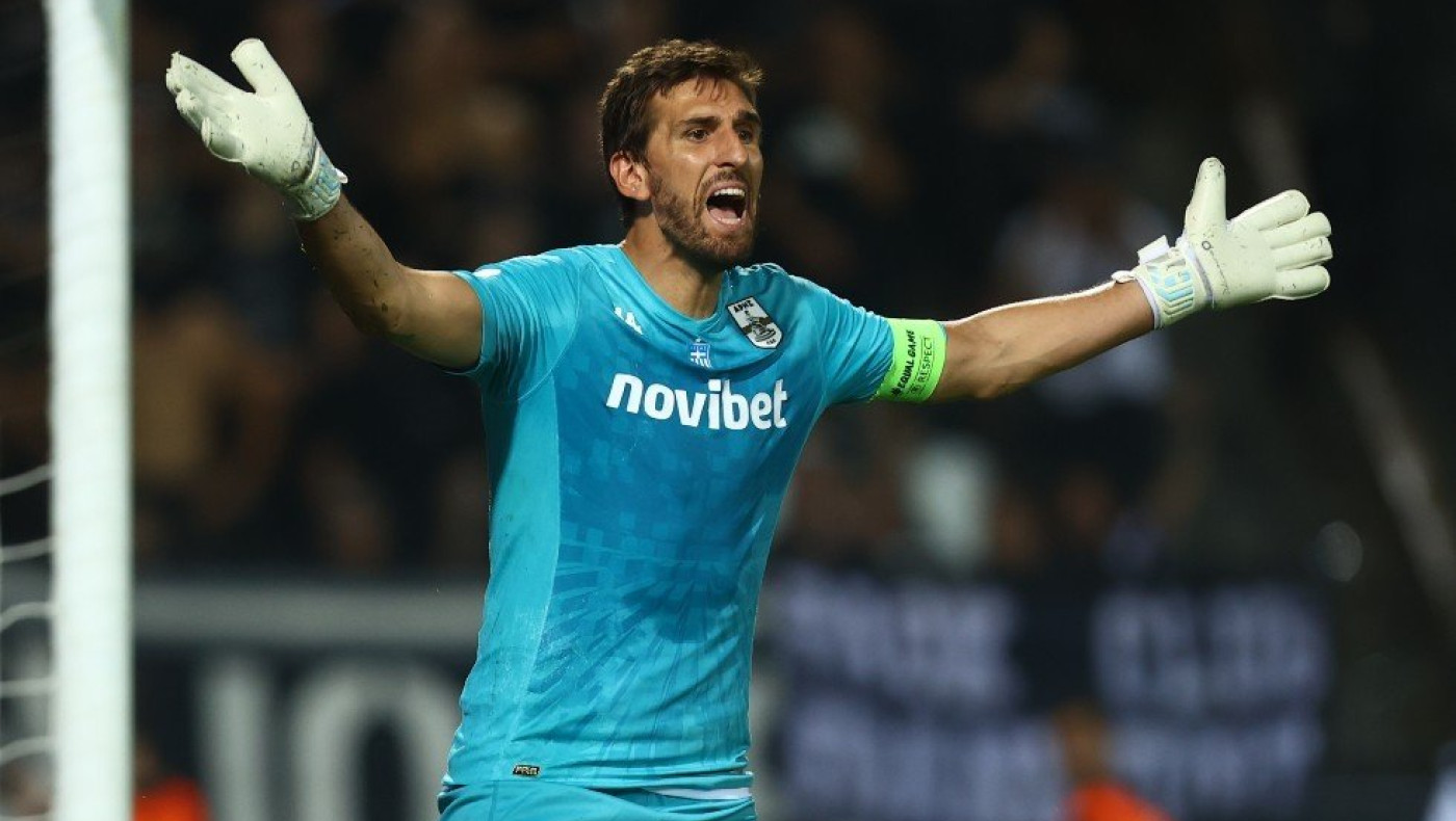 Άρης: Σε οικογενειακό κλίμα η γιορτή για τα γενέθλια του Κουέστα (pic)