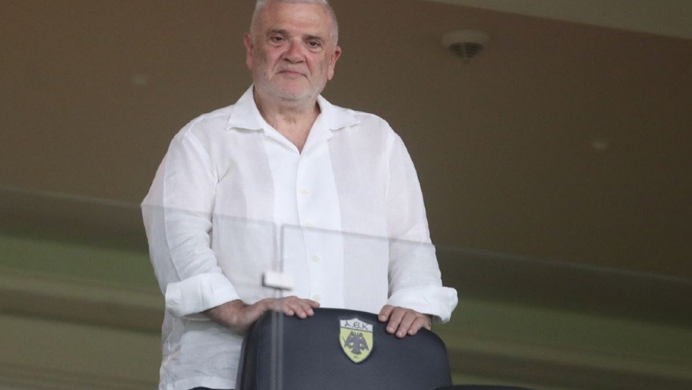 Στη Allwyn Arena ο Δημήτρης Μελισσανίδης τραγουδούσε «Bella Ciao»