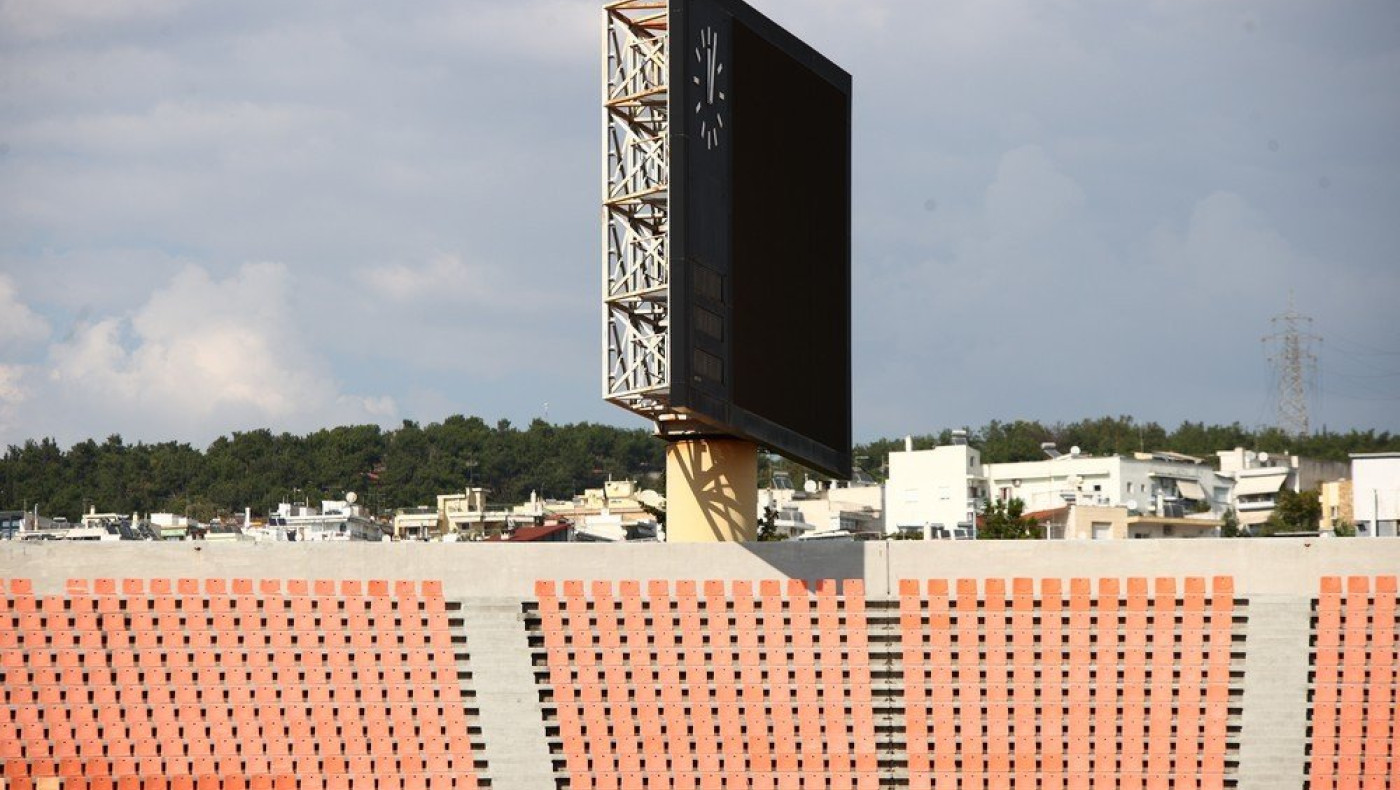 Γυρισμένος σε λάθος πλευρά ο... γνωστός φωτεινός πίνακας του Καυτανζογλείου (pics)