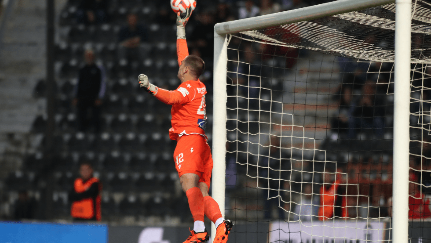 Ντομινίκ Κοτάρσκι: O «φύλακας – άγγελος» κάτω από τα δοκάρια