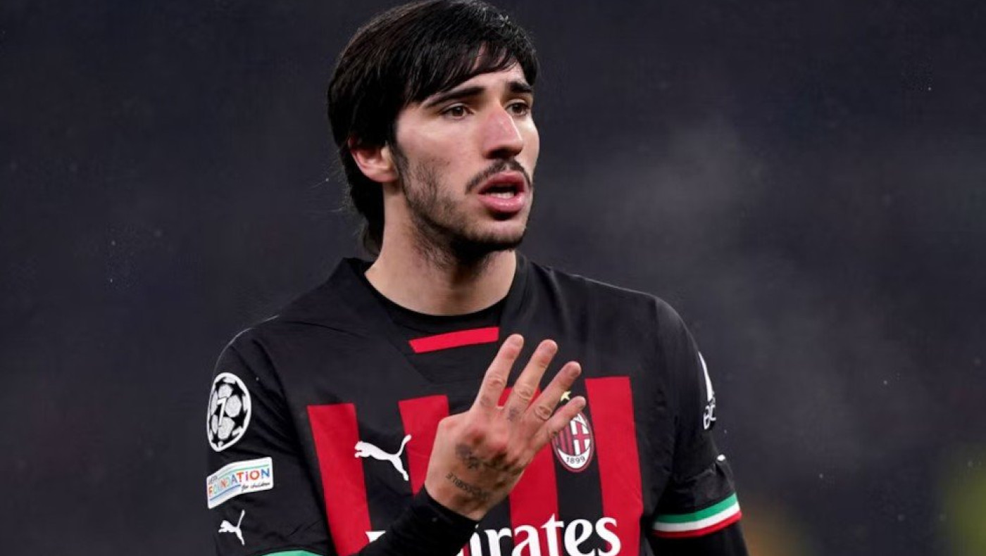 Μίλαν: «Πούλησαν τον Τονάλι και δέχθηκα απειλές για τη ζωή μου»