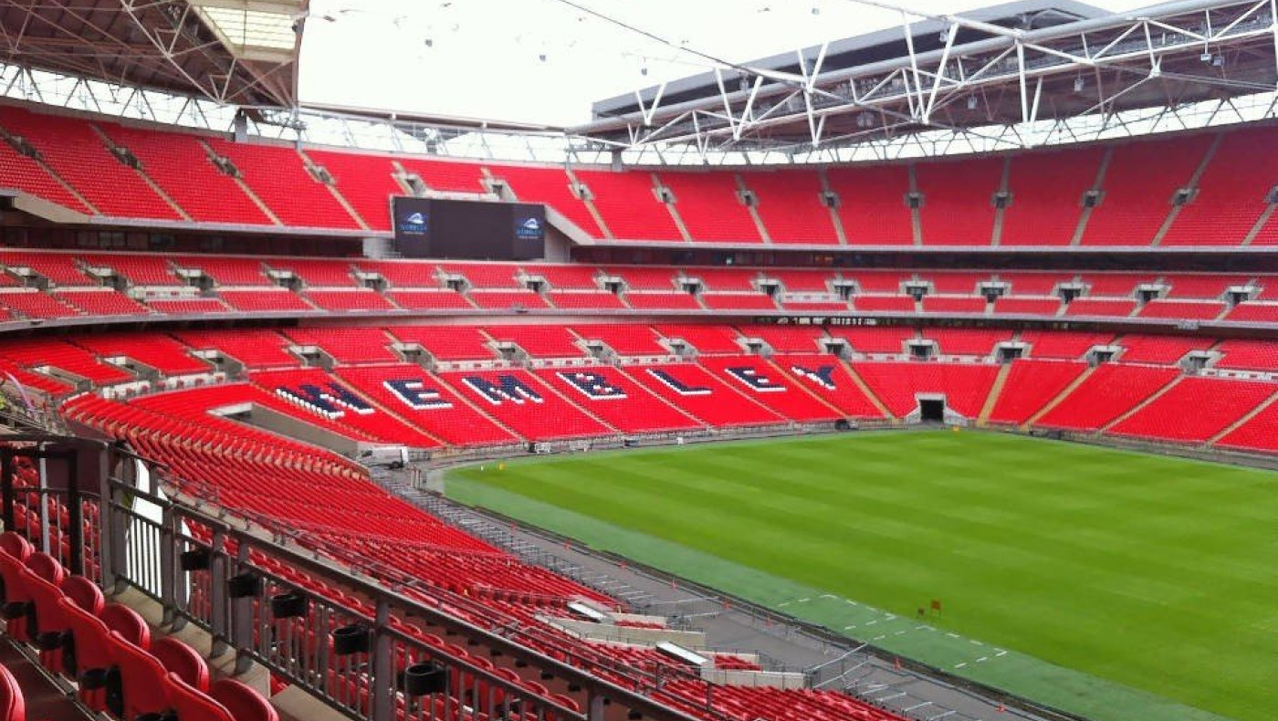 Γυναίκα θα σφυρίξει για πρώτη φορά στο Γουέμπλεϊ!